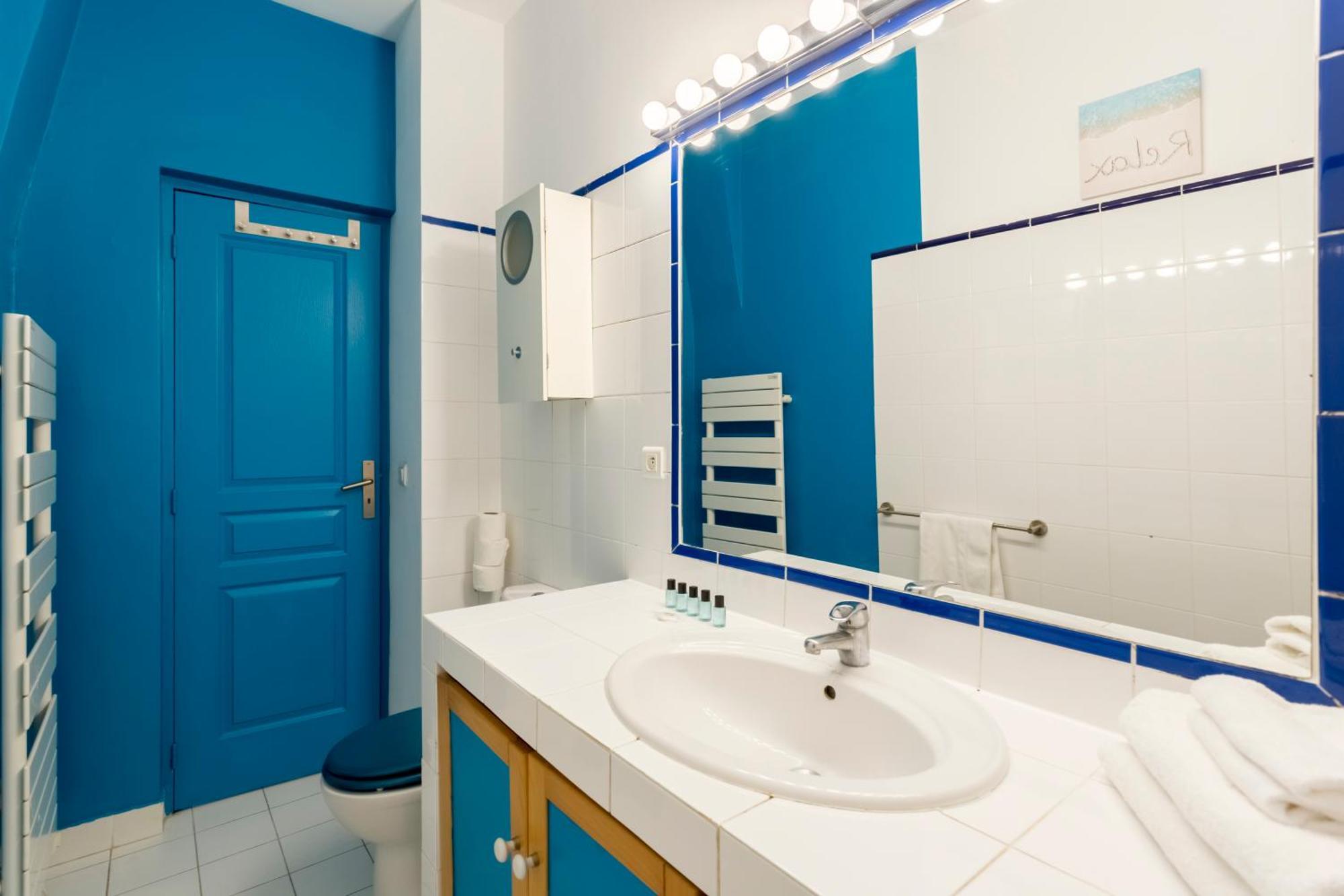 Marais Place Des Vosges Sevigne Apartment Paris