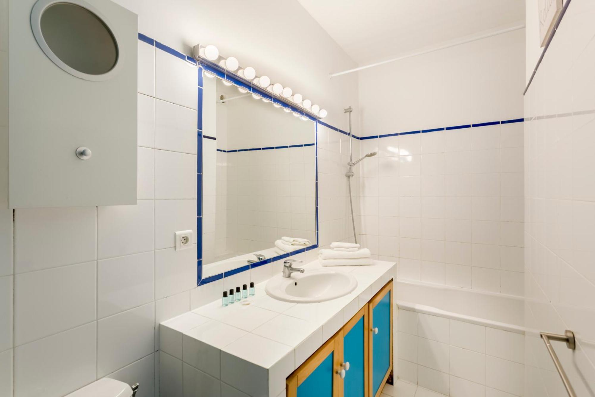 Marais Place Des Vosges Sevigne Apartment